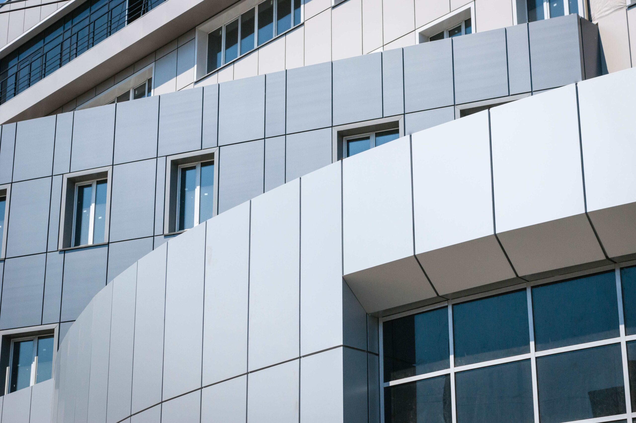close-up-building-with-windows_11zon